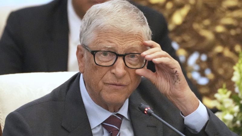 Bill Gates' Philanthropic Plan:  Giving Away His Fortune