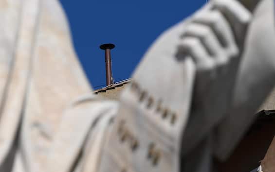 Conclave Papale: Orari Fumata E Scrutini