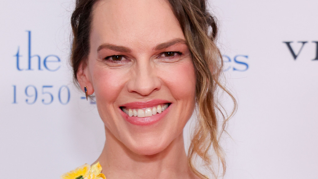 Hilary Swank's Smart Approach To Toddler Tantrums