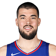 Jokić's Aggression: Zubac's Defensive Response