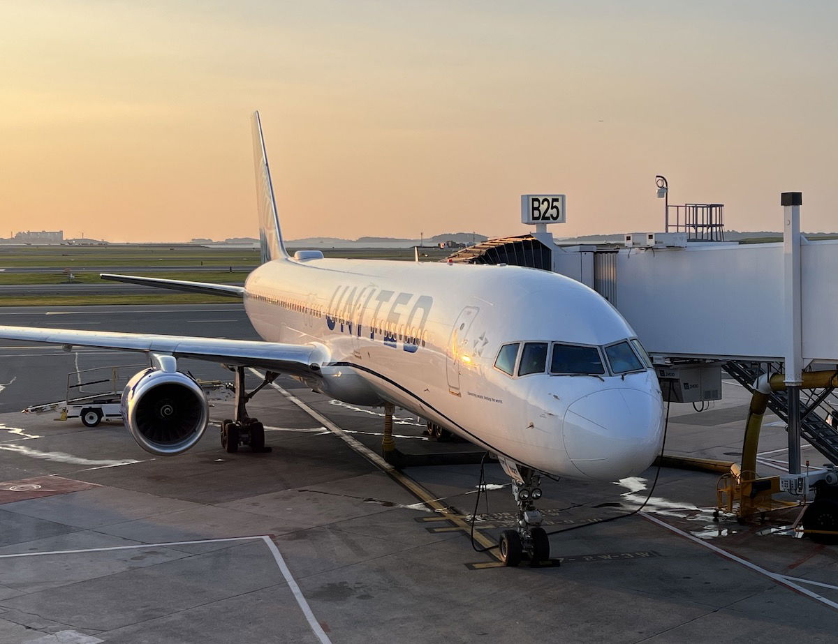 Newark Flight Cuts: Air Traffic Controller Strike Impact